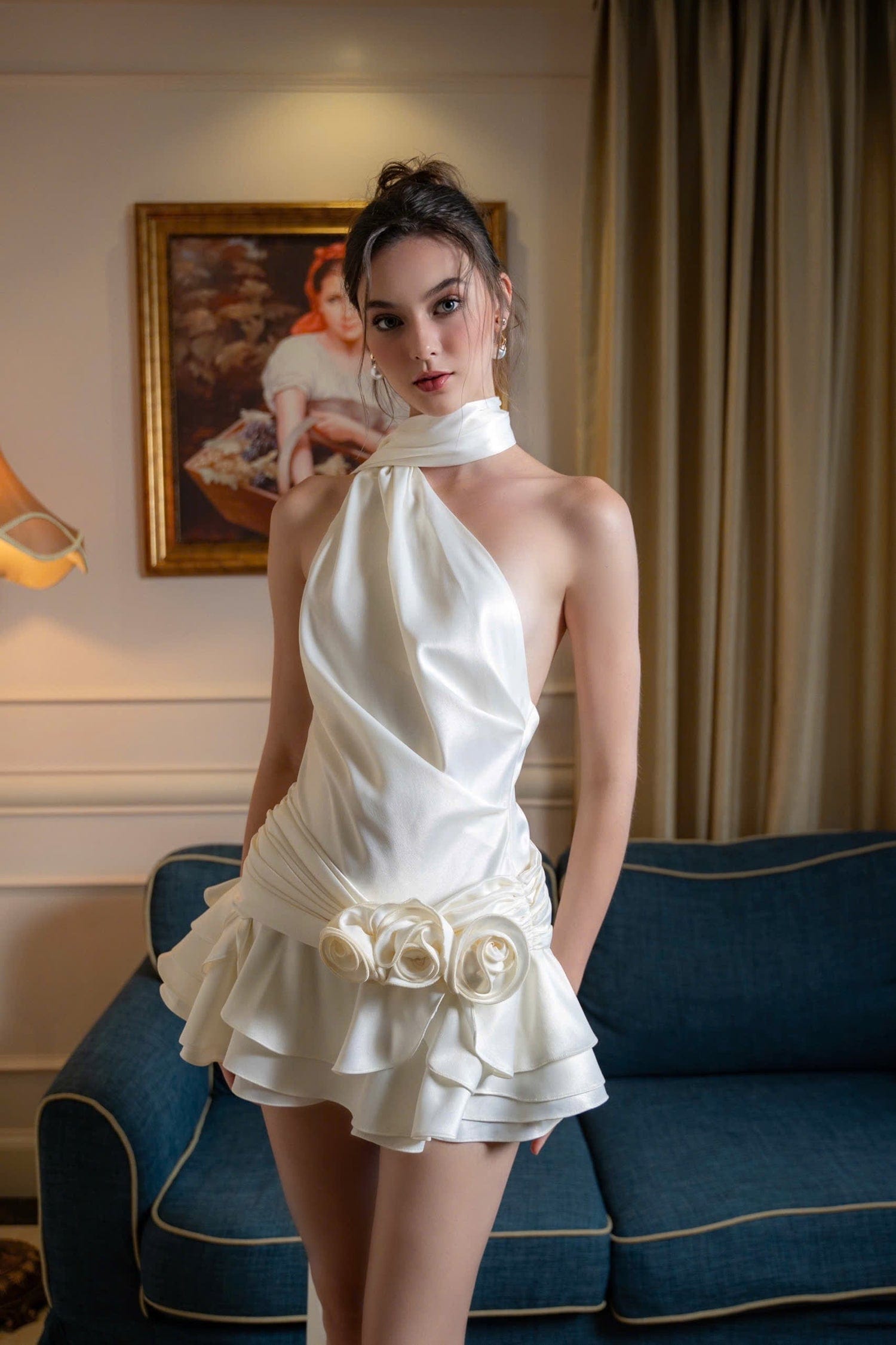 Robe Mini Femme en tissu léger, dos nu, coupe moulante – Menvelo