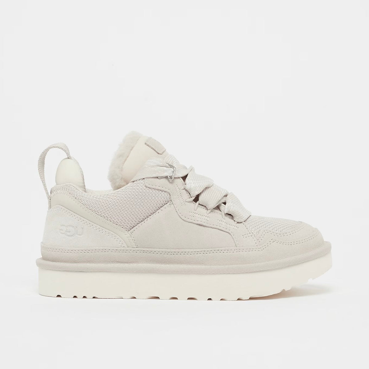 UGG Lowmel Ceramic baskets femme en daim et textile recyclé blanc, vue de profil