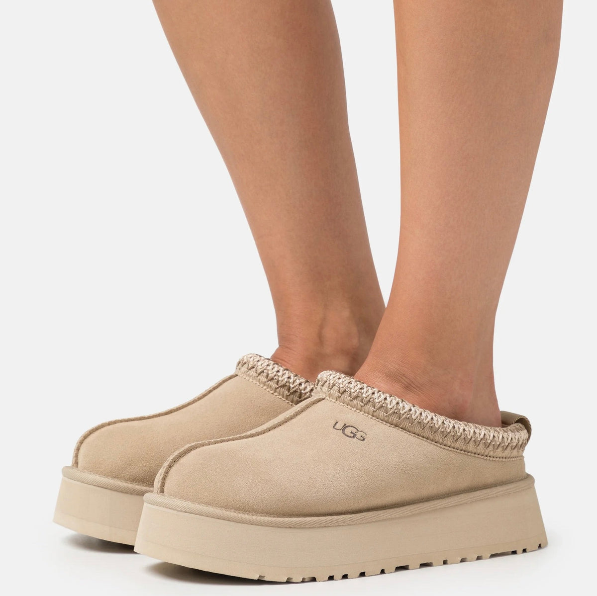 UGG Tazz Mustard Seed chaussons à plateforme femme en daim et peau de mouton moutarde, vue de dessus