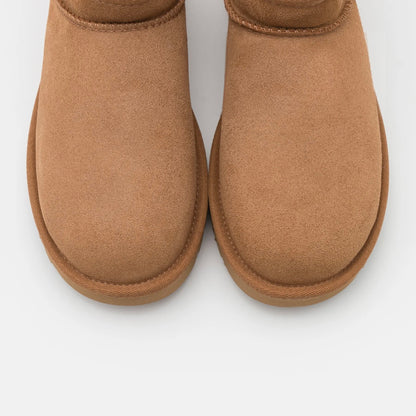 UGG Classic Ultra Mini Chestnut bottines fourrées femme en daim et peau de mouton marron chestnut, détail intérieur