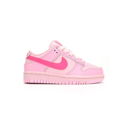Nike Dunk Low Triple Pink baskets basses enfant en cuir rose, vue de profil