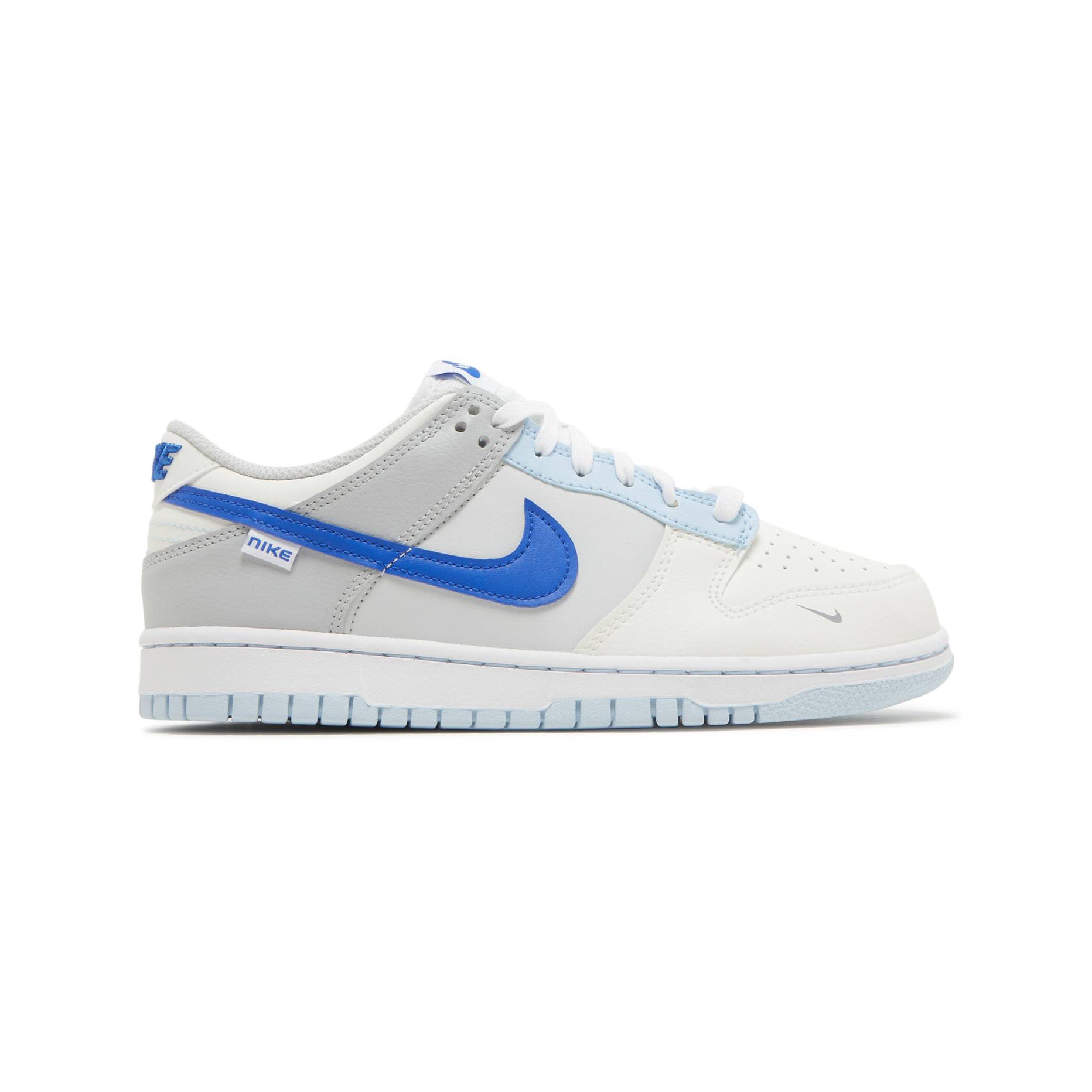 nike dunk low sb gs just stitch it hyper royal baskets vue latérale