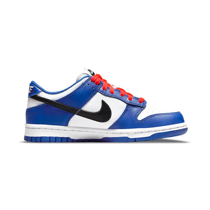 nike dunk low game royal crimson baskets détail tige