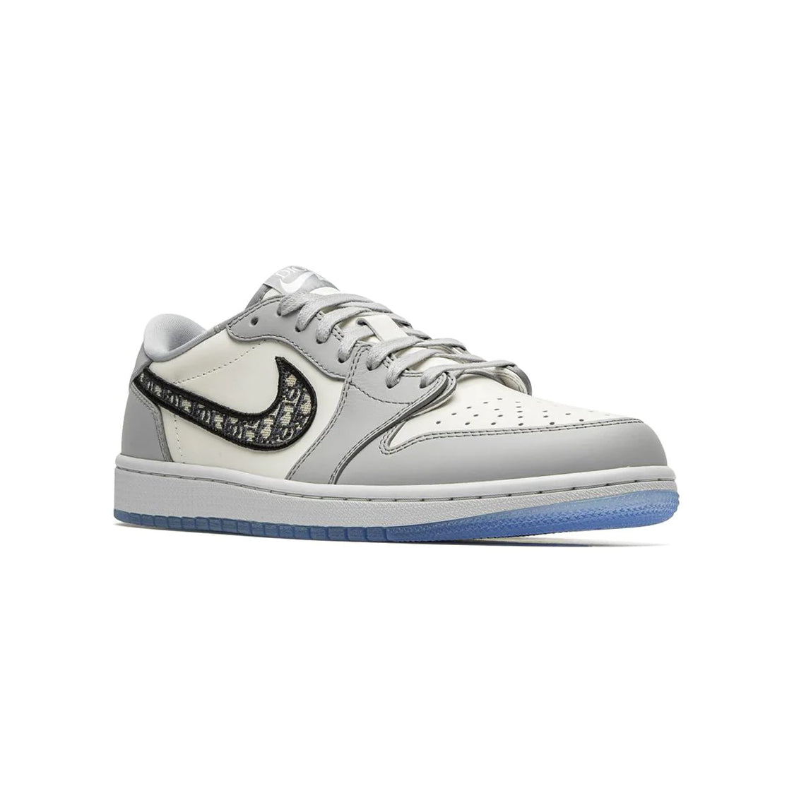 Air Jordan 1 Low Dior baskets basses homme et femme en cuir blanc gris, vue de face