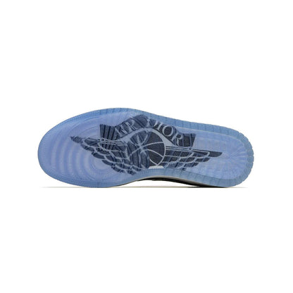 Air Jordan 1 Low Dior baskets basses homme et femme en cuir blanc gris, vue arrière
