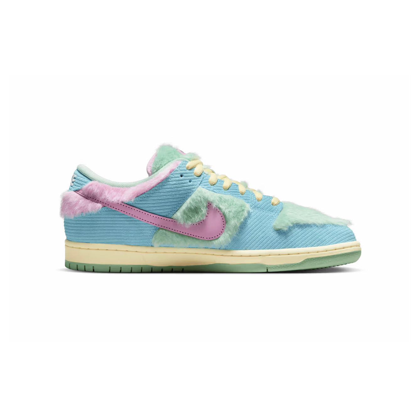 nike dunk low sb verdy visty baskets vue latérale