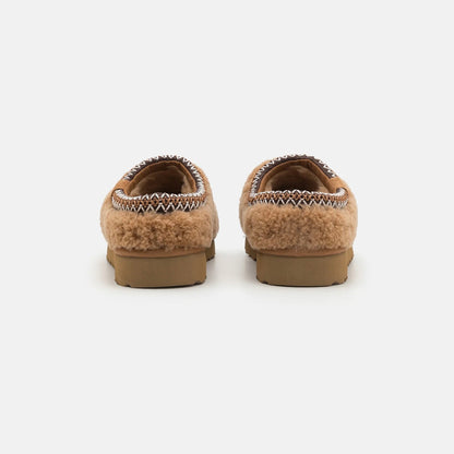 UGG Tasman Maxi Curly Chestnut chaussons femme en daim et peau de mouton marron chestnut, détail semelle