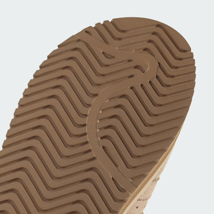 Sneakers basses Adidas Campus 00s Winter Mid magic beige unisexe