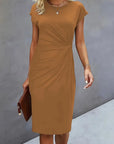 Robe Midi en Coton pour Femme – Coupe Ajustée Col Rond