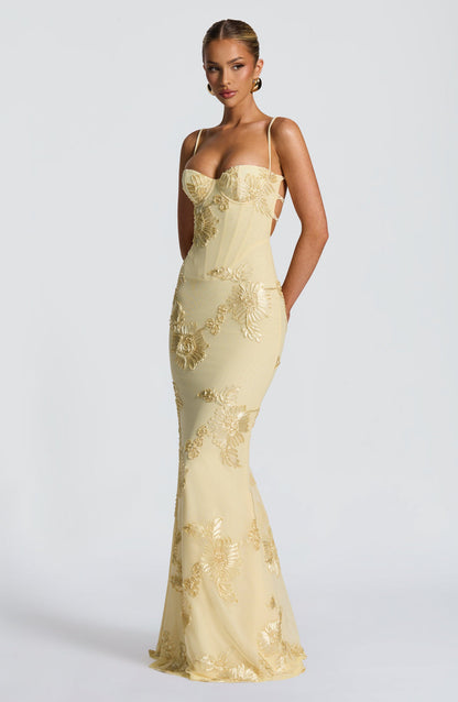Emma | Robe longue fleurie pour femmes, invitée de mariage