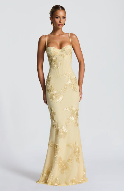 Emma | Robe longue fleurie pour femmes, invitée de mariage