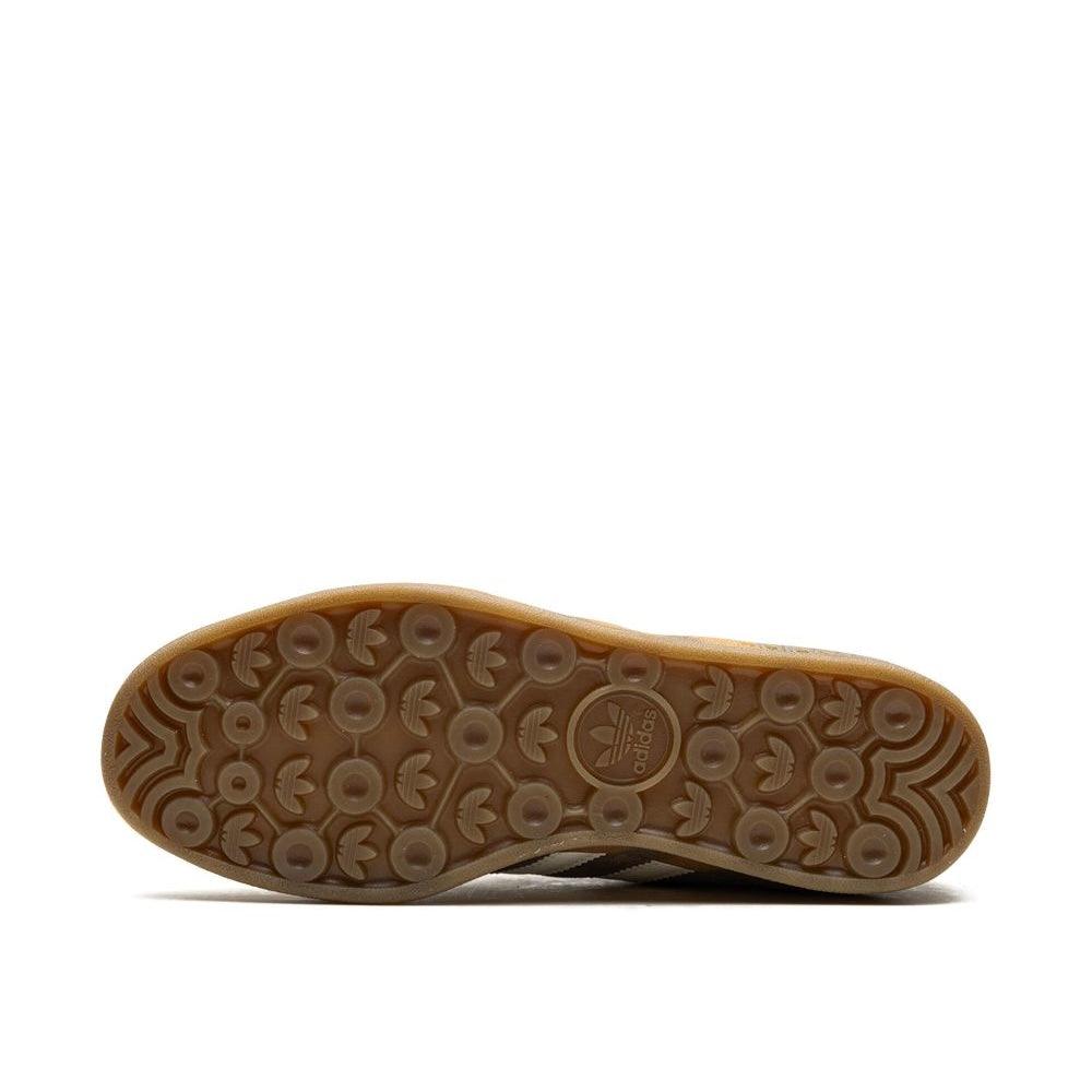 Sneakers basses Adidas Gazelle earth strata magic beige unisexe