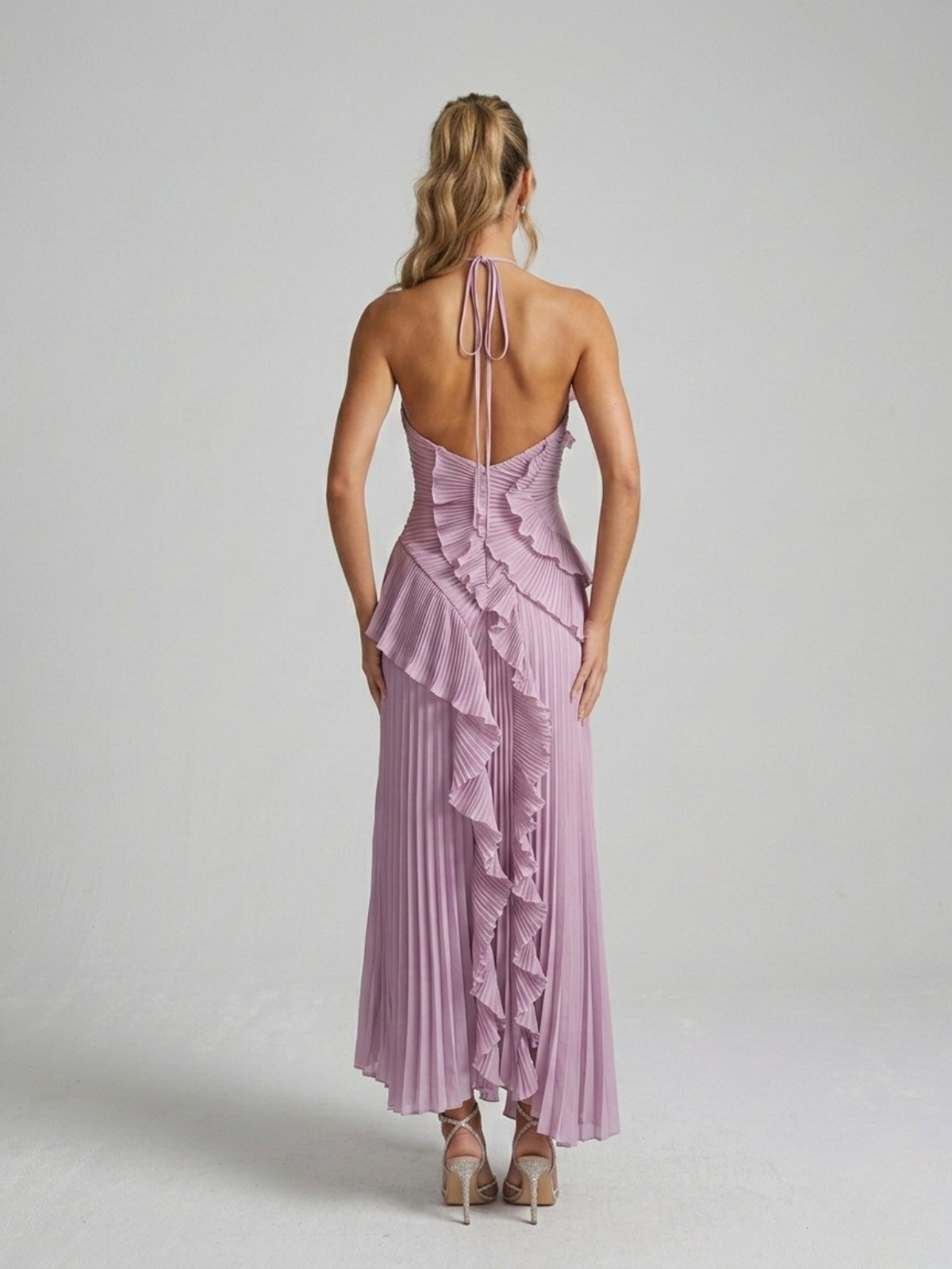 Robe Midi Femme à Col Licou Plissée – Détails Volants Élégants