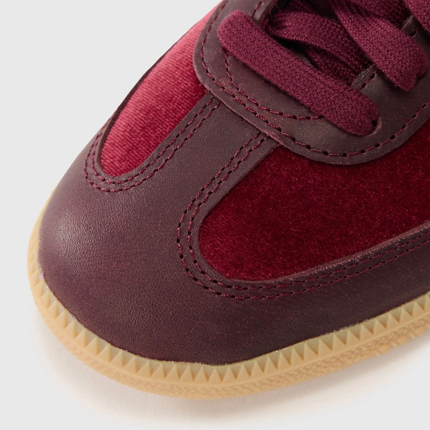 Sneakers basses Adidas Samba shadow red velvet unisexe