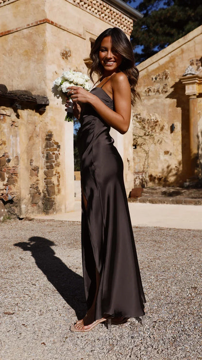 Laura | Robe nuisette maxi en satin de printemps pour femme