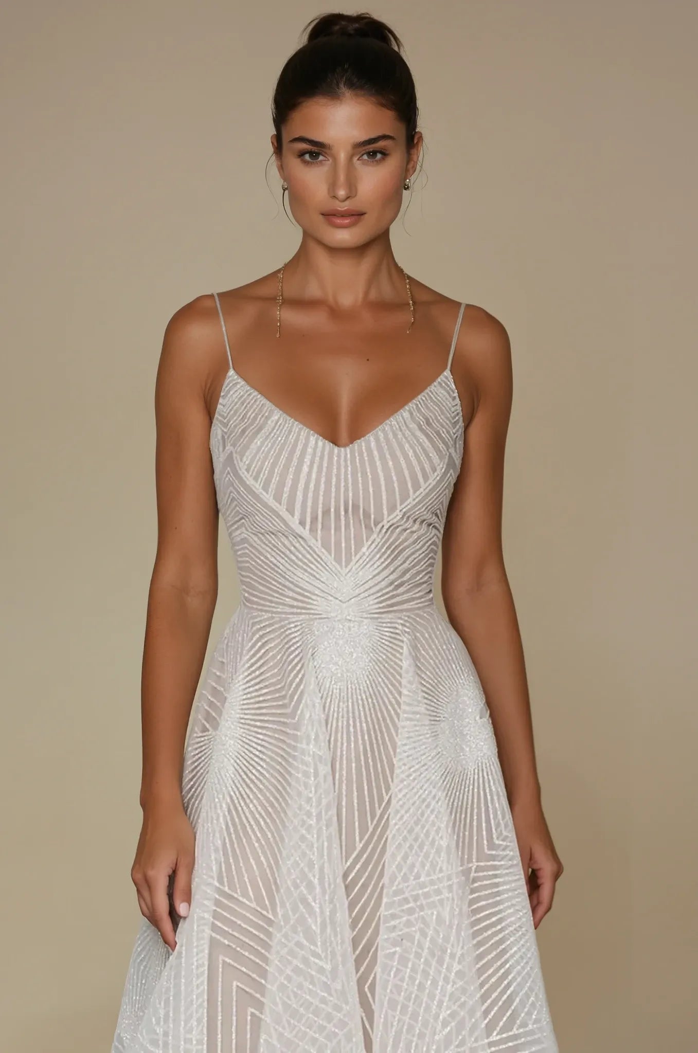 Robe Femme Maxi à Sequins – Coupe A-Line Plissée Tissu Fluide Occasion Spéciale