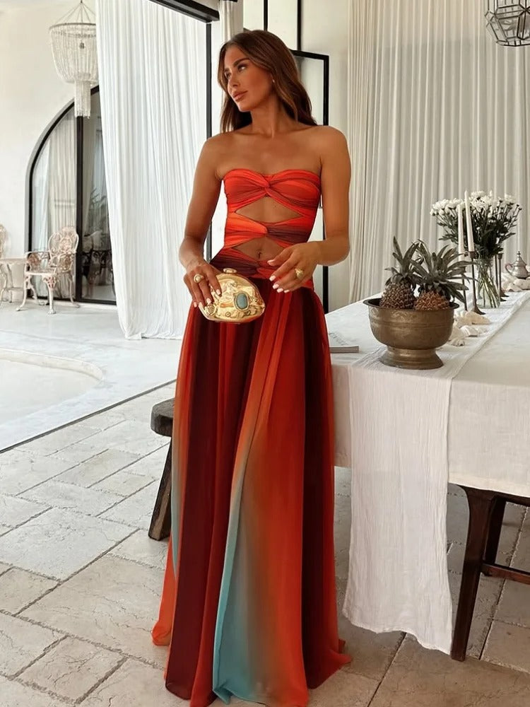 Robe Longue Femme Sans Bretelles – Détail Ajouré et Coupe Évasée