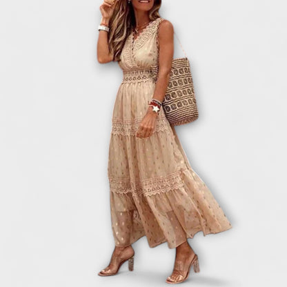 Robe Longue Femme Bohème – Col V en Dentelle & Jupe Étagée