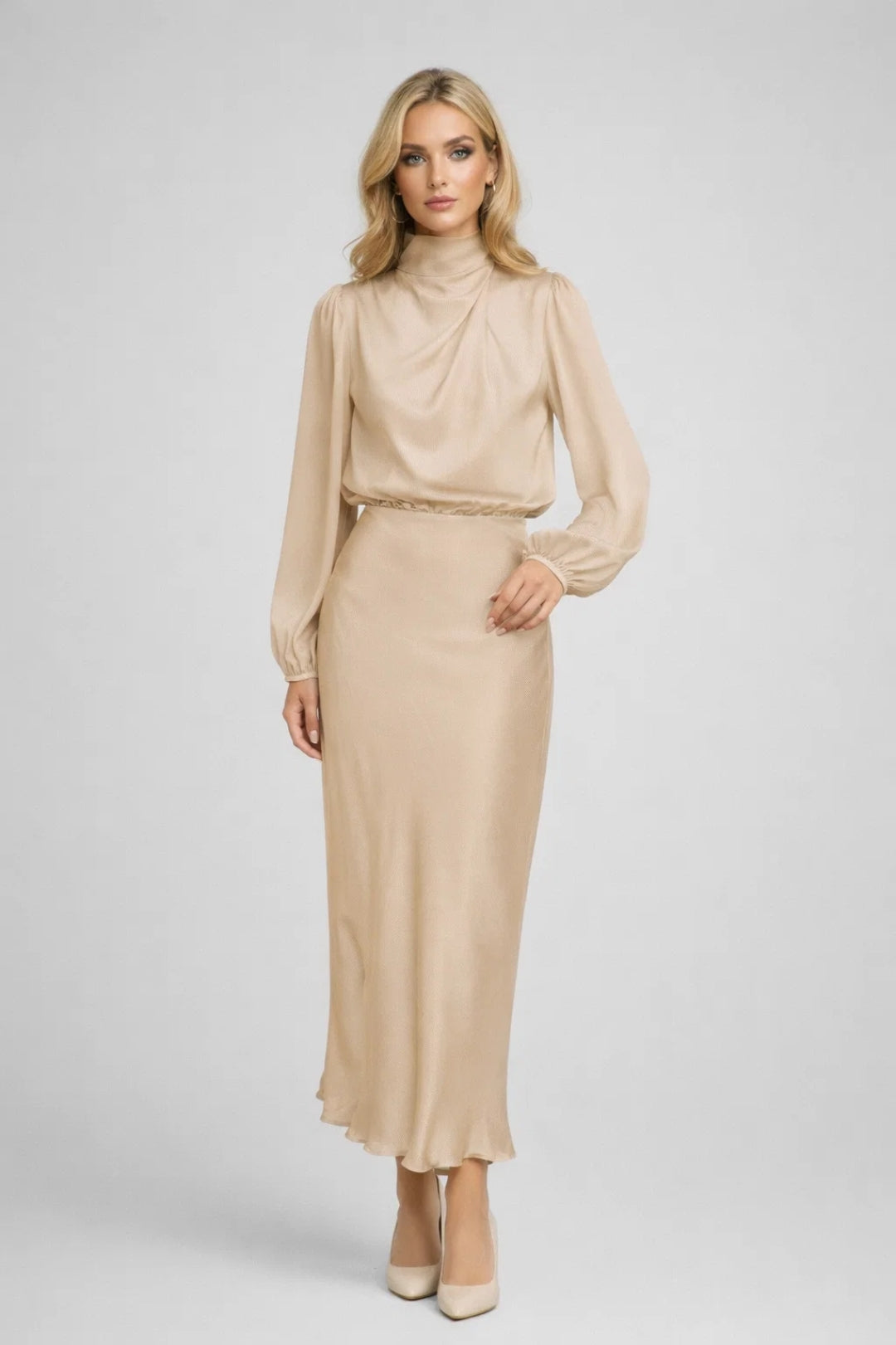 Robe Midi Femme Satinée – Col Montant Manches Longues Élégante