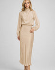 Robe Midi Femme Satinée – Col Montant Manches Longues Élégante