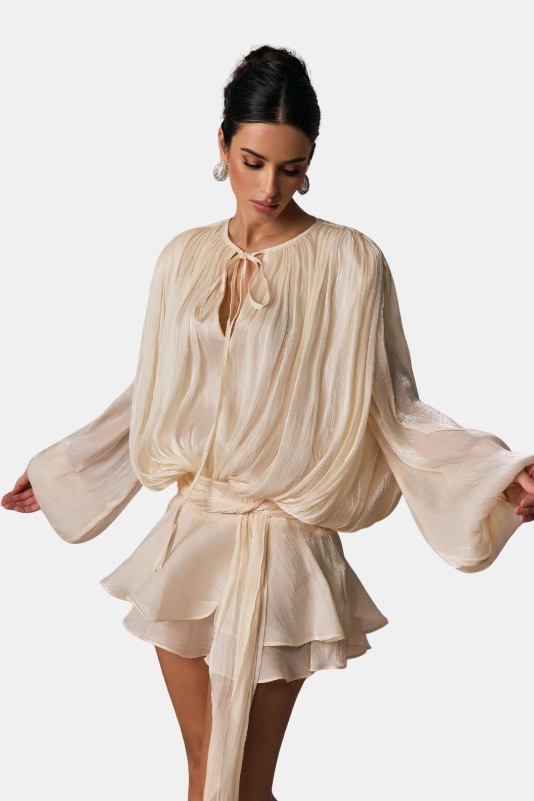 Robe Mini Femme en tissu léger, à volants, coupe confortable – Menvelo
