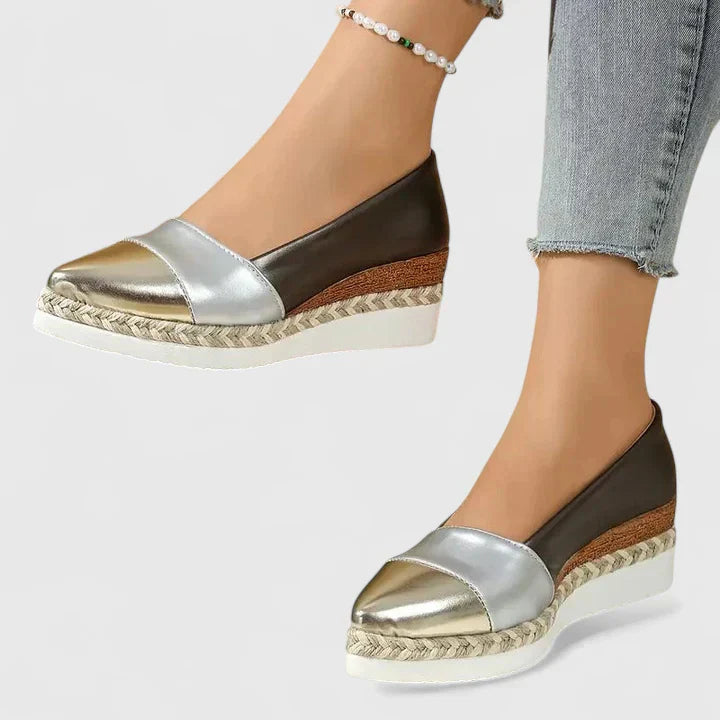 Mocassins Femme Victoire-Anaïs – détail de la tige