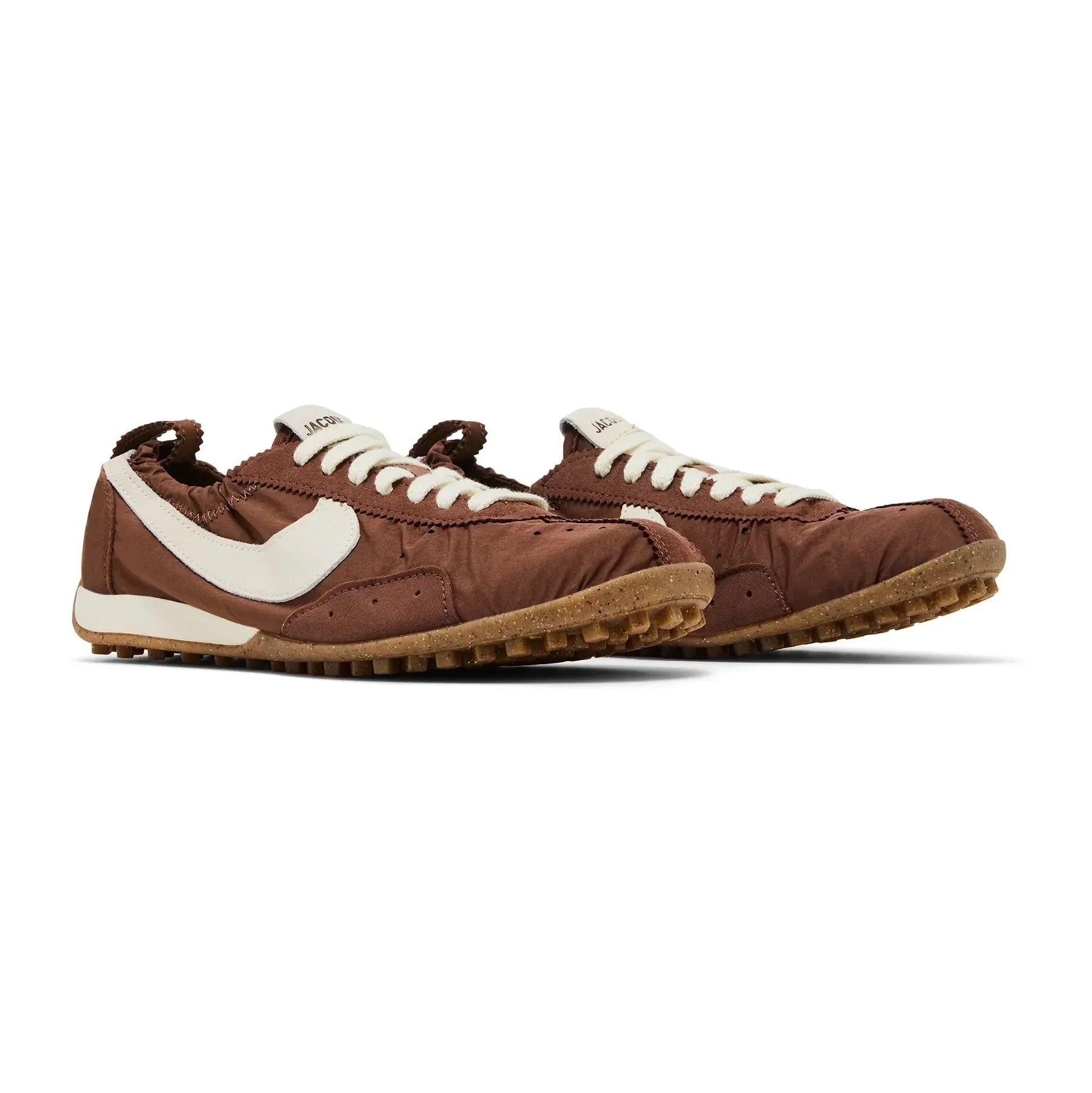 Nike Moon Shoe SP Jacquemus Fauna Brown, Baskets Rétro Running Unisexe – photo 2