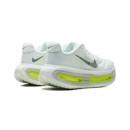 Nike Vomero Premium Barely Volt Chaussures Running Jaune Homme Femme - 3