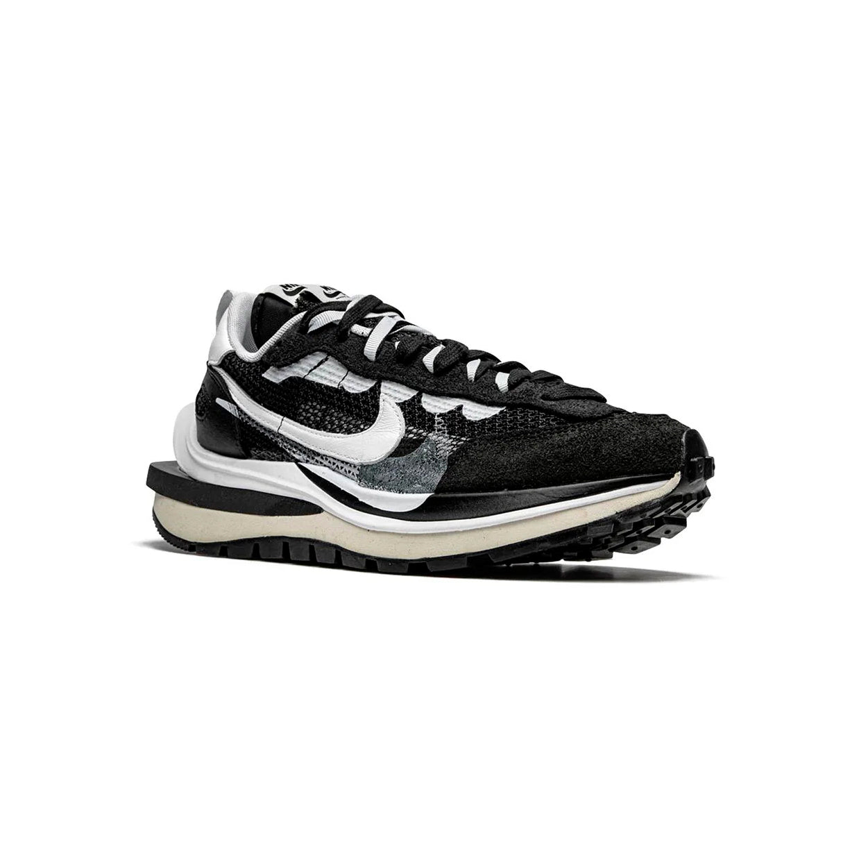 Nike VaporWaffle x Sacai Black and White, Baskets Lifestyle Unisexe – photo 2