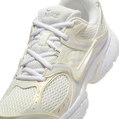 Nike V5 Soft Pearl White, Baskets Basses Unisexe Mesh – photo 4