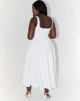 Robe midi femme col carré – coupe évasée sans manches