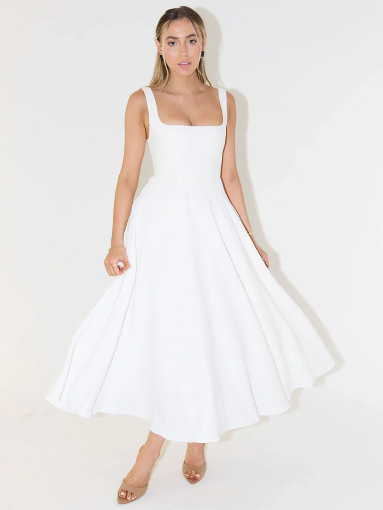 Robe midi femme col carré – coupe évasée sans manches