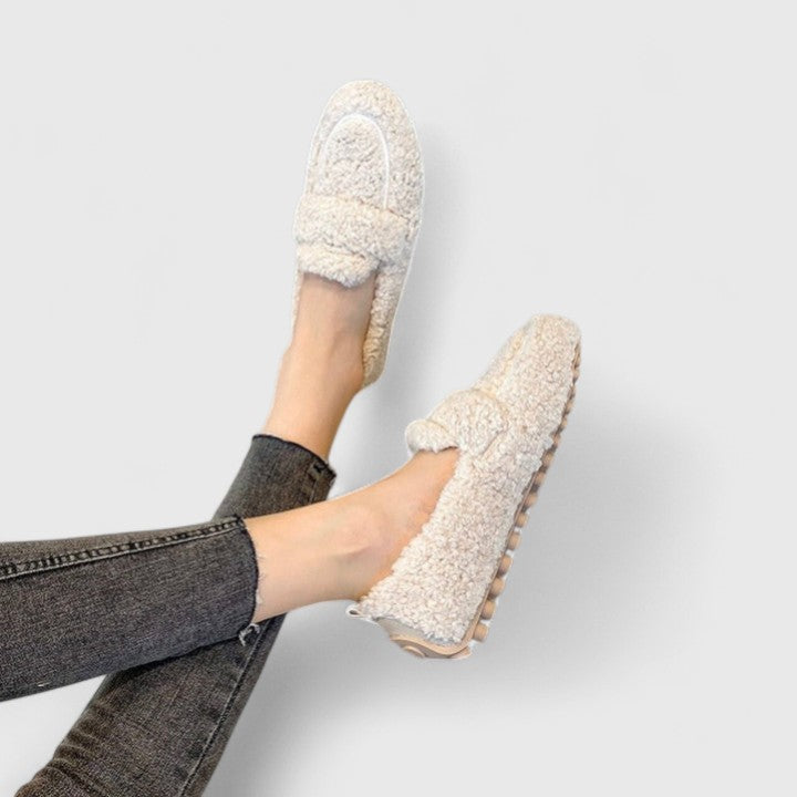 Mocassins Femme Salomé-Louise – détail de la tige