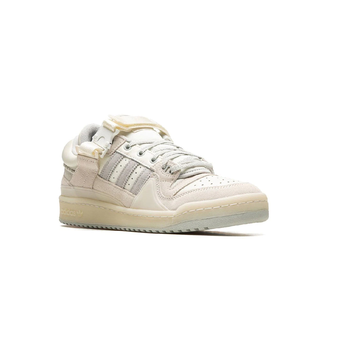Adidas Forum Low x Bad Bunny White baskets basses homme et femme en cuir blanc, vue de face