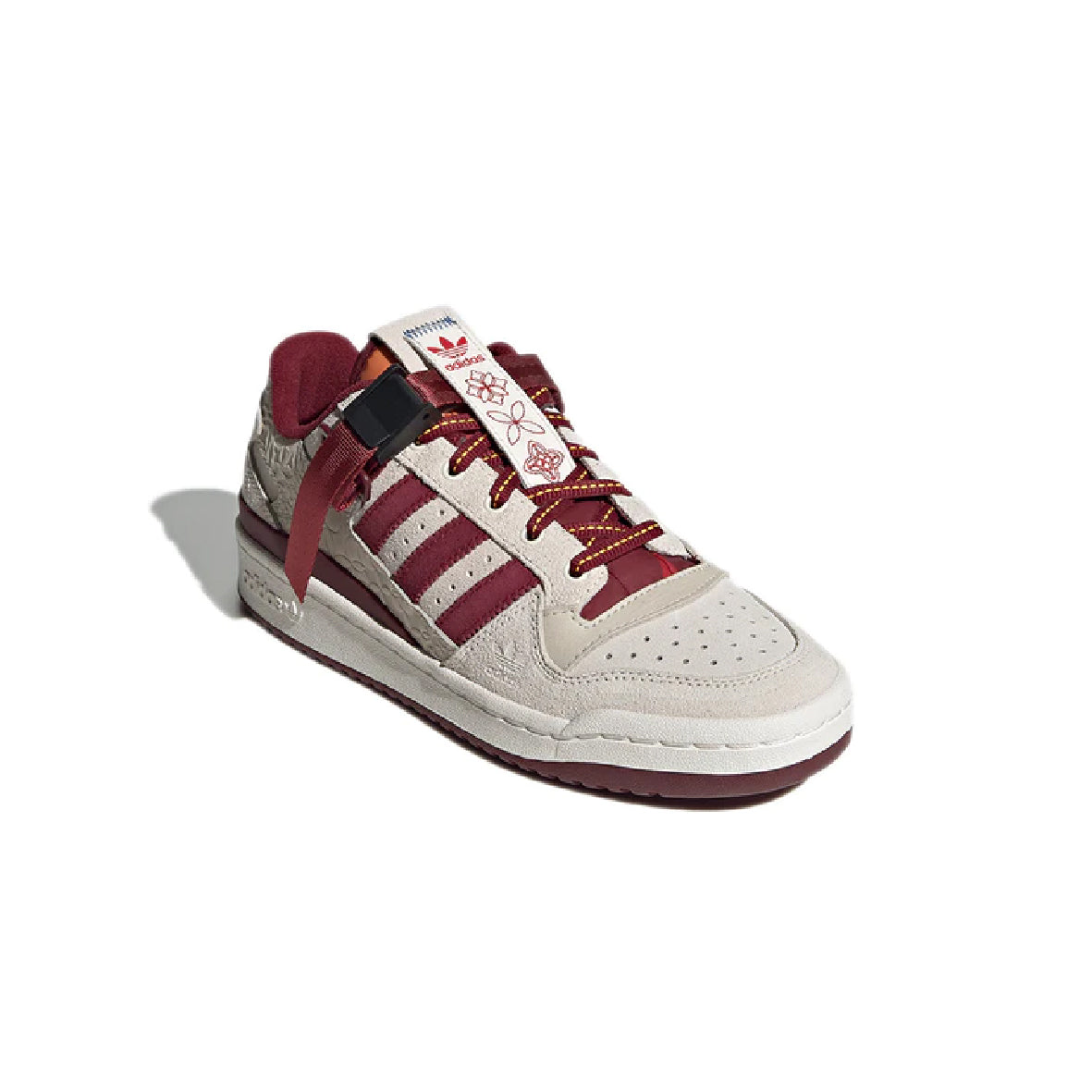 Adidas Forum Low Chalk Burgundy baskets basses homme et femme en cuir blanc cassé bordeaux, vue de face