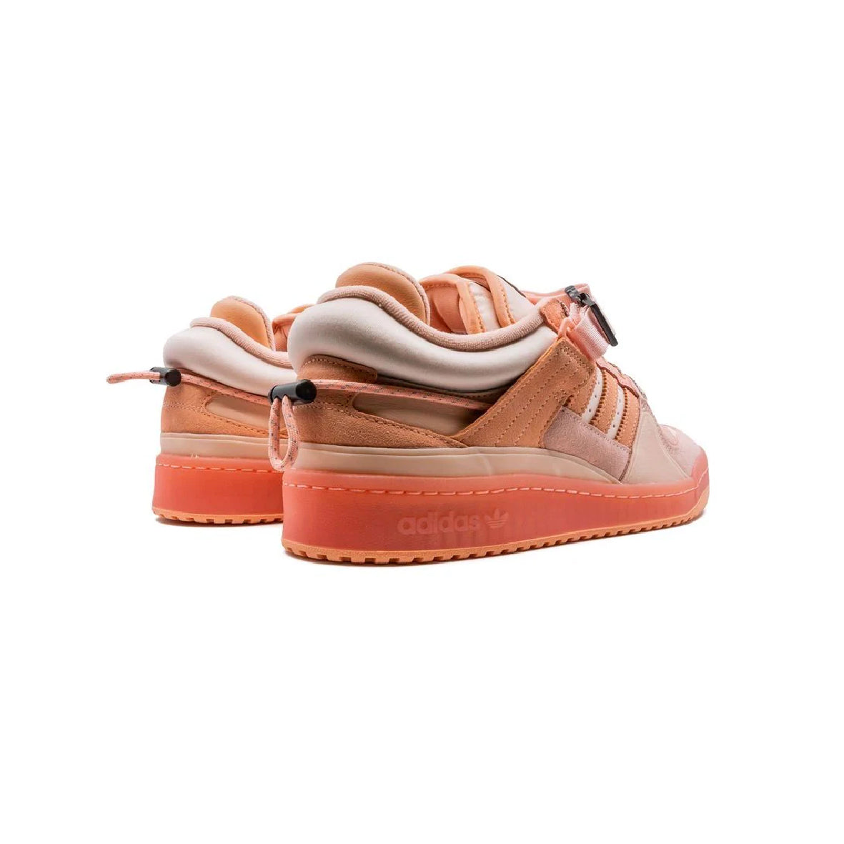 Adidas Forum Low x Bad Bunny Easter Egg baskets basses homme et femme en cuir rose, détail semelle