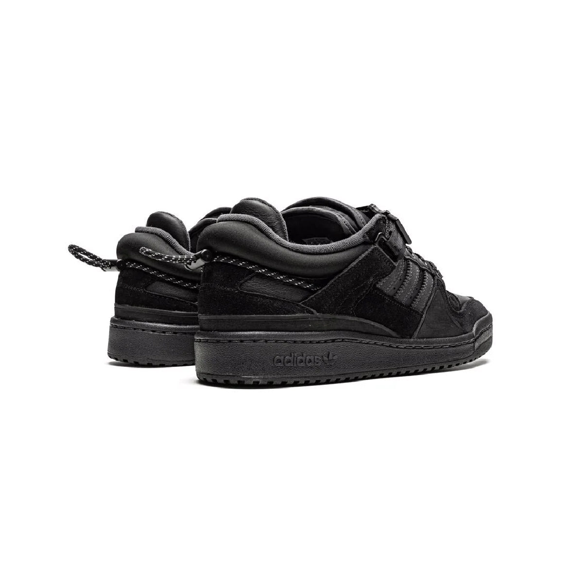 Adidas Forum Low x Bad Bunny Back To School baskets basses homme et femme en cuir noir, détail semelle