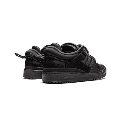 Adidas Forum Low x Bad Bunny Back To School baskets basses homme et femme en cuir noir, détail semelle