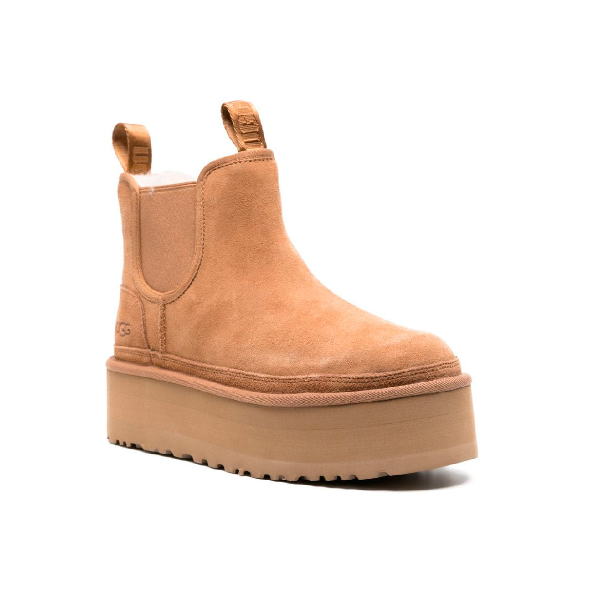 UGG Neumel Plateforme Chelsea Camel bottines chelsea à plateforme femme en daim et peau de mouton camel, vue de face