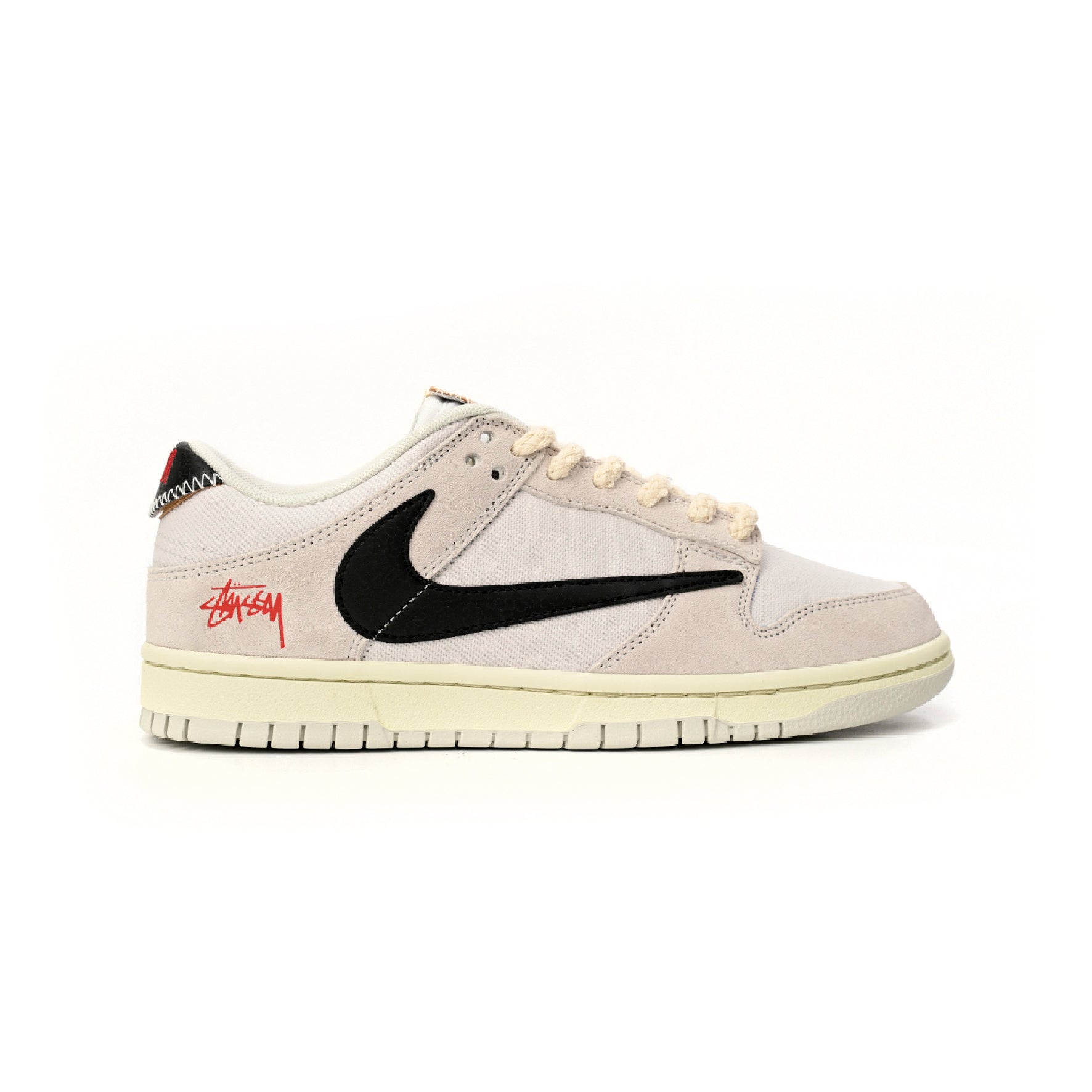 nike dunk low sb stussy 13 baskets vue latérale