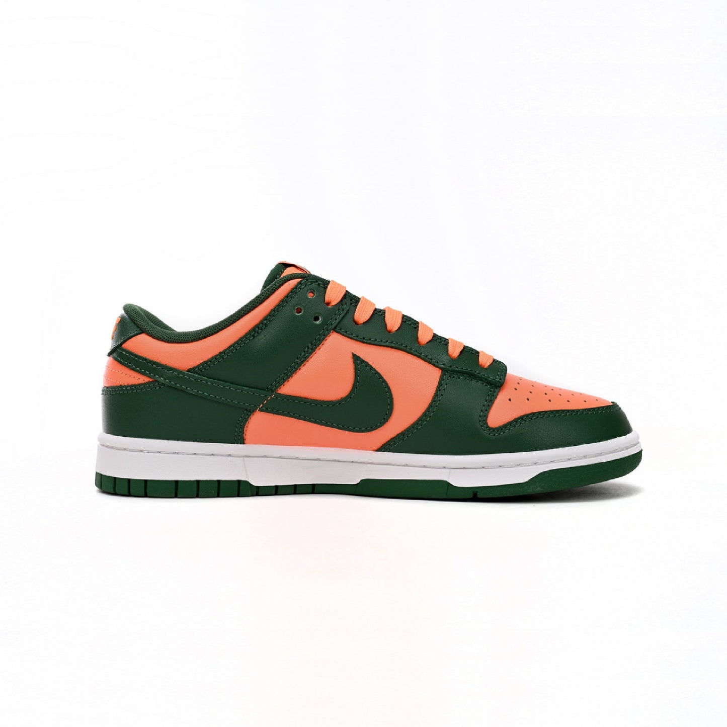 nike dunk low orange green baskets vue latérale