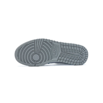 Air Jordan 1 High Hyper Royal baskets montantes homme et femme en daim bleu, détail tige