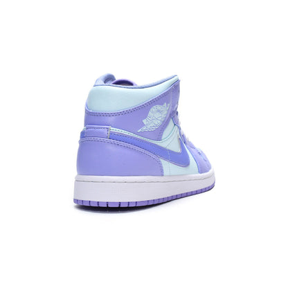 Air Jordan 1 Mid Purple Pulse baskets mi-montantes homme et femme en cuir violet, détail semelle
