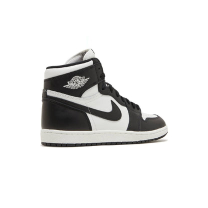 Air Jordan 1 High Black White baskets montantes homme et femme en cuir noir blanc, vue de face