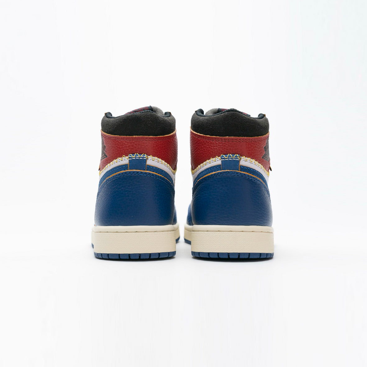 Air Jordan 1 High Union Los Angeles Blue Toe baskets montantes homme en cuir bleu, détail semelle