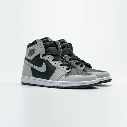 Air Jordan 1 High Shadow 2.0 Black Light Smoke Grey baskets montantes homme et femme en cuir noir gris, vue de face