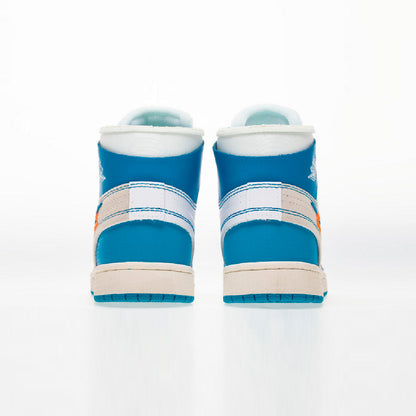 Air Jordan 1 High Off-White University Blue baskets montantes homme et femme en cuir blanc bleu, détail semelle
