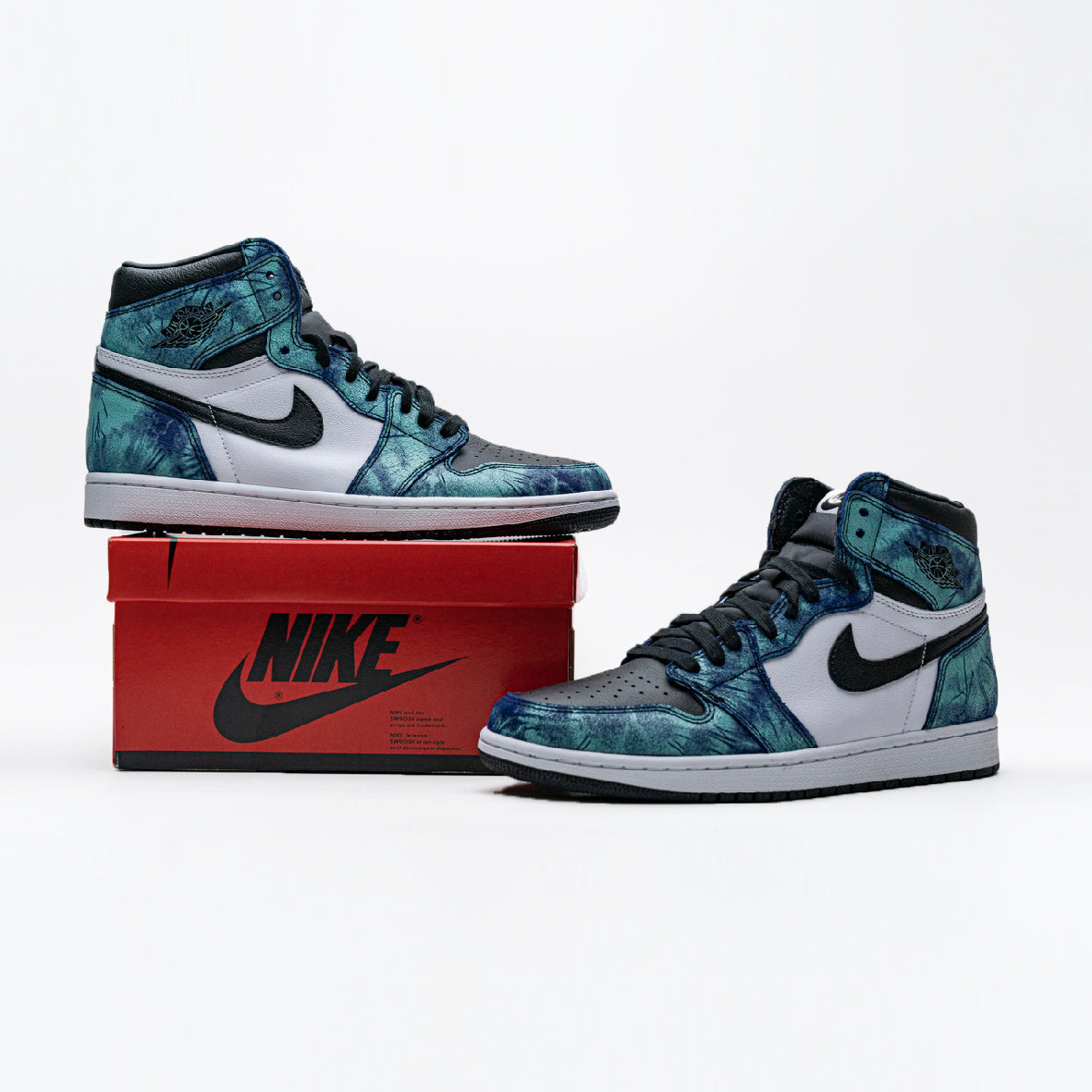 Air Jordan 1 High Tie-Dye baskets montantes homme et femme en cuir multicolore, vue arrière