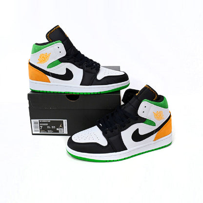 Air Jordan 1 Mid Oakland White, Orange and Green baskets mi-montantes homme et femme en daim blanc vert, vue arrière