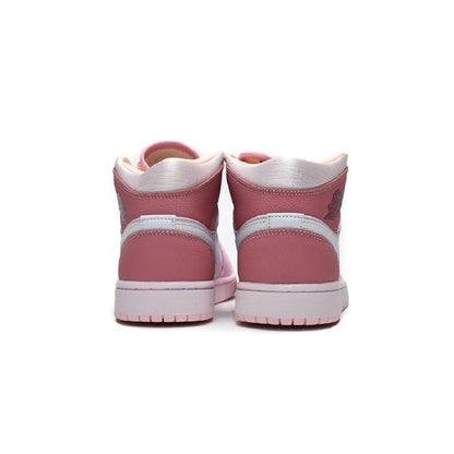 Air Jordan 1 Mid Digital Pink baskets mi-montantes femme en cuir rose, détail semelle